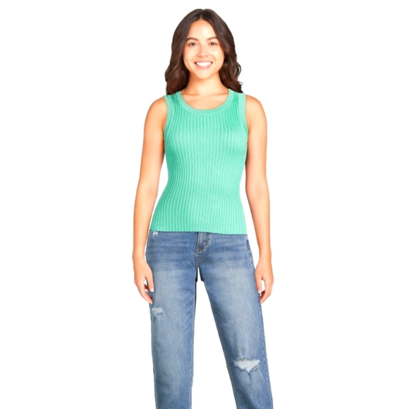 Adorable TWO PIECE Outfit / Both Items **NWT** Shirt XXL & Shorts 10 (W) - Picture 5 of 10